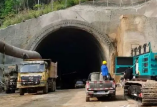 低净空倒链可以在桥梁下隧道内使用吗